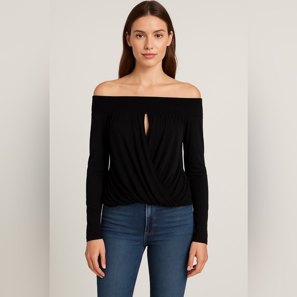 โจ Off-Shoulder Long Sleeve Blouse โ Black, NWT by 1.4.3 Story โจ - Picture 1 of 13